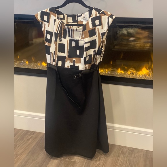 Dressbarn Empire Waist Dress with Belt, Slim Fit, Size 8 ‘Petite,’ EUC - Picture 2 of 6